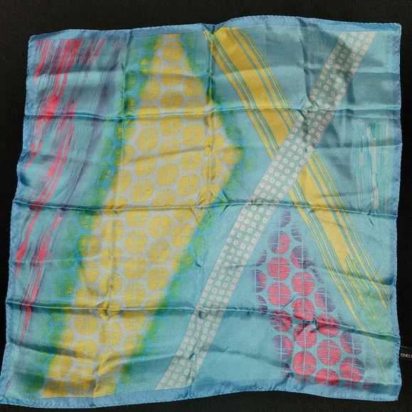 Jones New York silk scarf - Picture 2 of 5